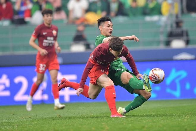 沙巴体育官网入口-上海上港高位战平，努力拼搏为冠军梦想坚持的简单介绍