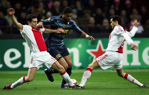 沙巴体育下载-巴塞罗那突围成功，晋级前景一片光明